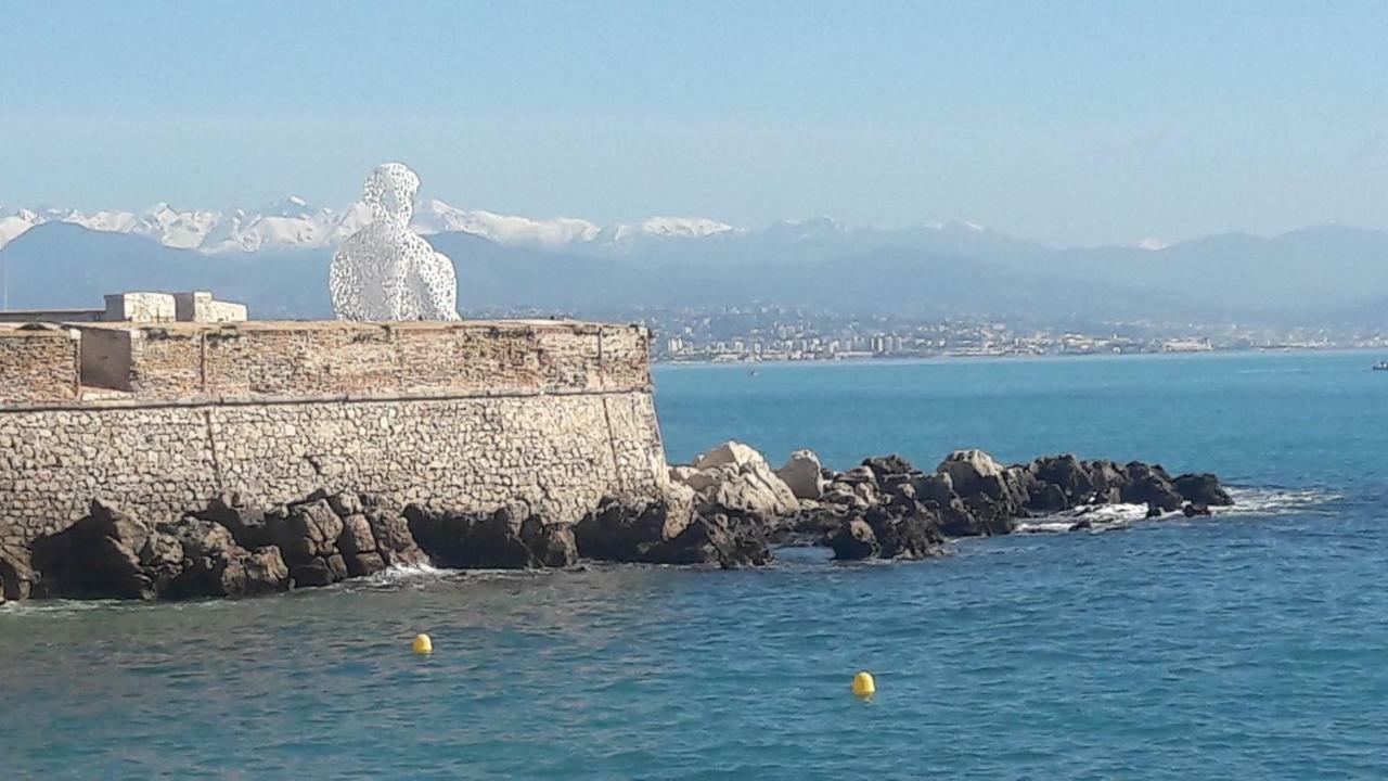 Amiral Courbet Apartment Juan-les-Pins Bagian luar foto